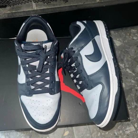 Jordan | Shoes | Im Selling The Georgetown Dunks Size 85  display picture 1